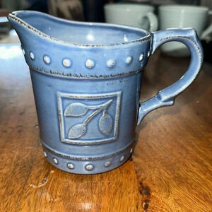Sorrento Signature creamer